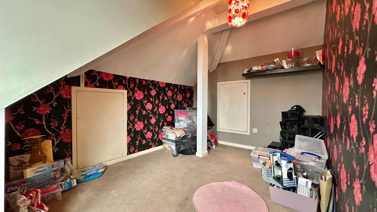 4 bedroom end terraced house Sold in Coventry - Photograph 15.