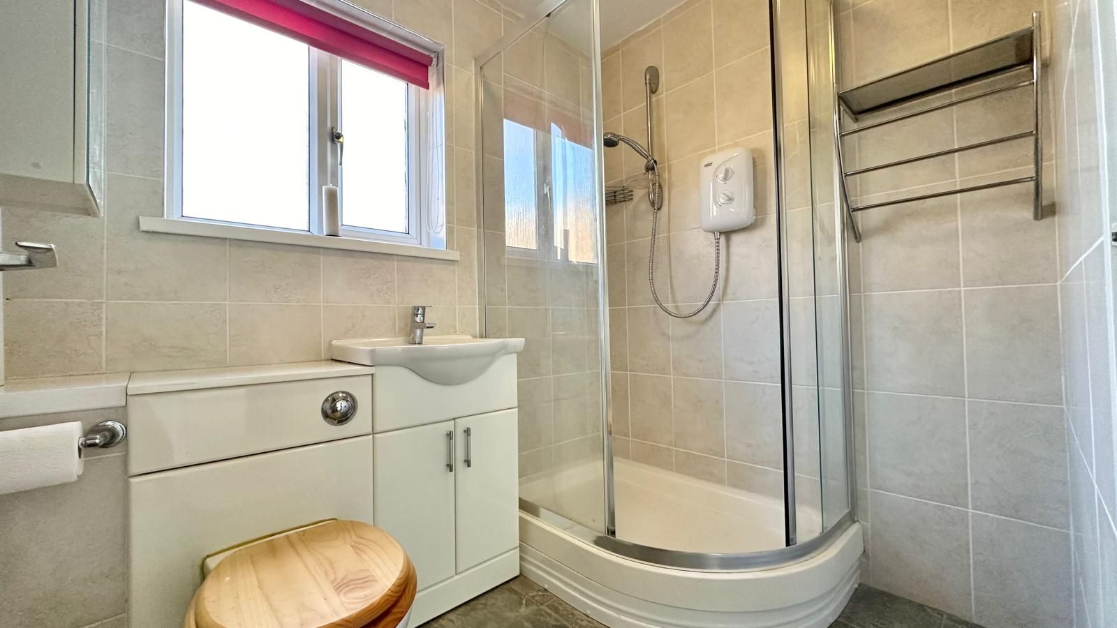 2 bedroom semi-detached bungalow Sold in Coventry - Photograph 12.