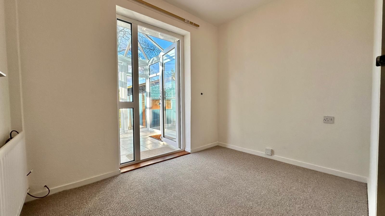 2 bedroom semi-detached bungalow Sold in Coventry - Photograph 13.