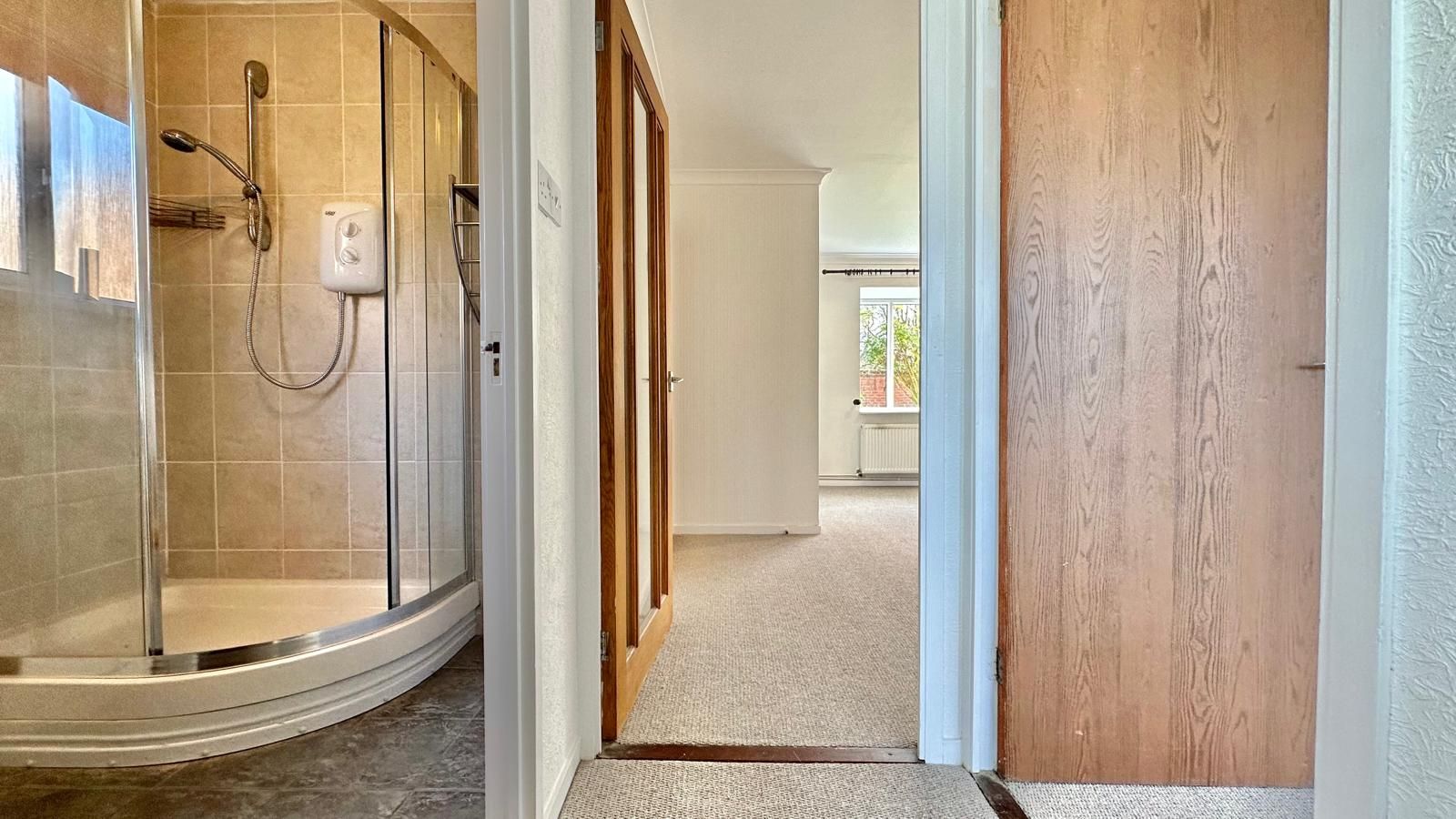 2 bedroom semi-detached bungalow Sold in Coventry - Photograph 9.