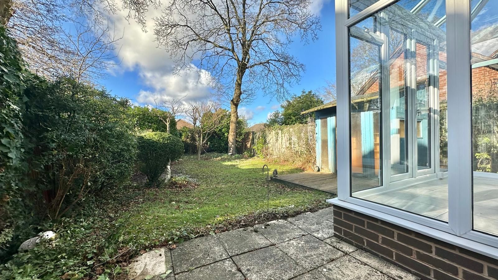2 bedroom semi-detached bungalow Sold in Coventry - Photograph 16.