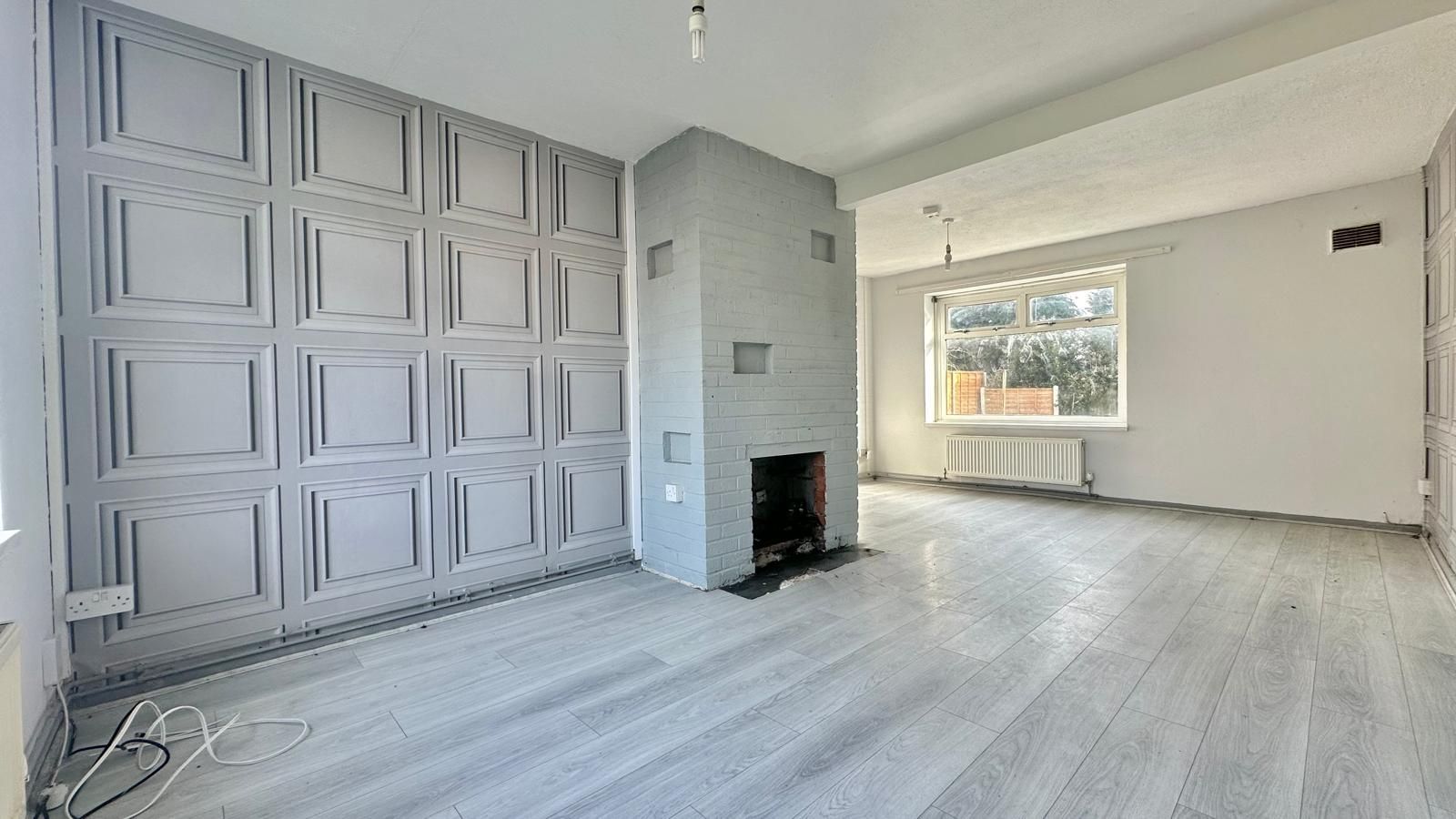 3 bedroom semi-detached house For Sale in Coventry - Photograph 8.