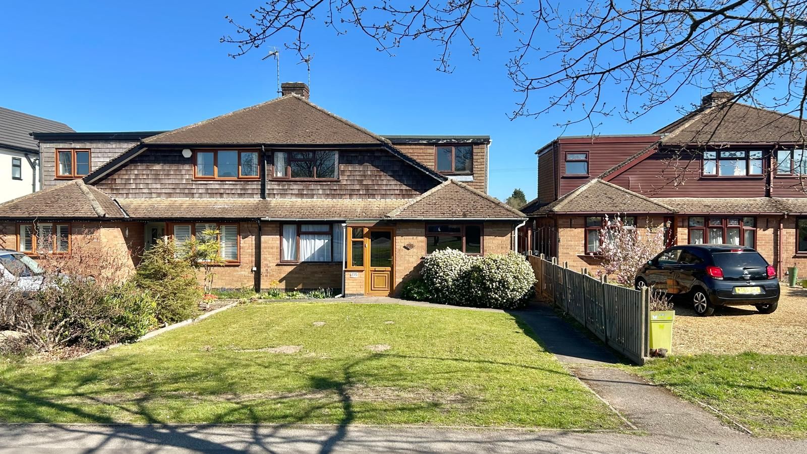 5 bedroom semi-detached house Sold in Coventry - Photograph 1.