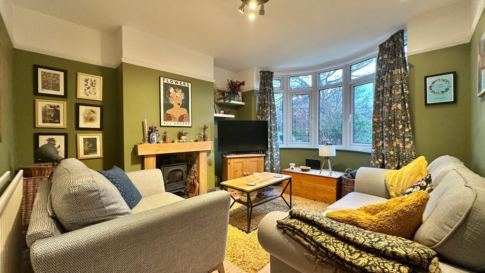 3 bedroom mid terraced house For Sale in Coventry - Property photograph.