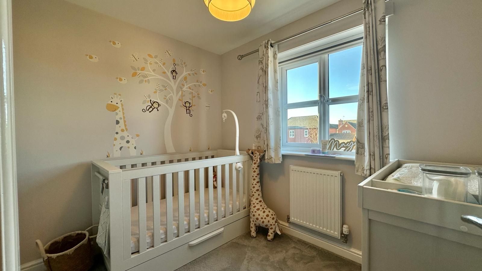 4 bedroom detached house For Sale in Coventry - Photograph 25.