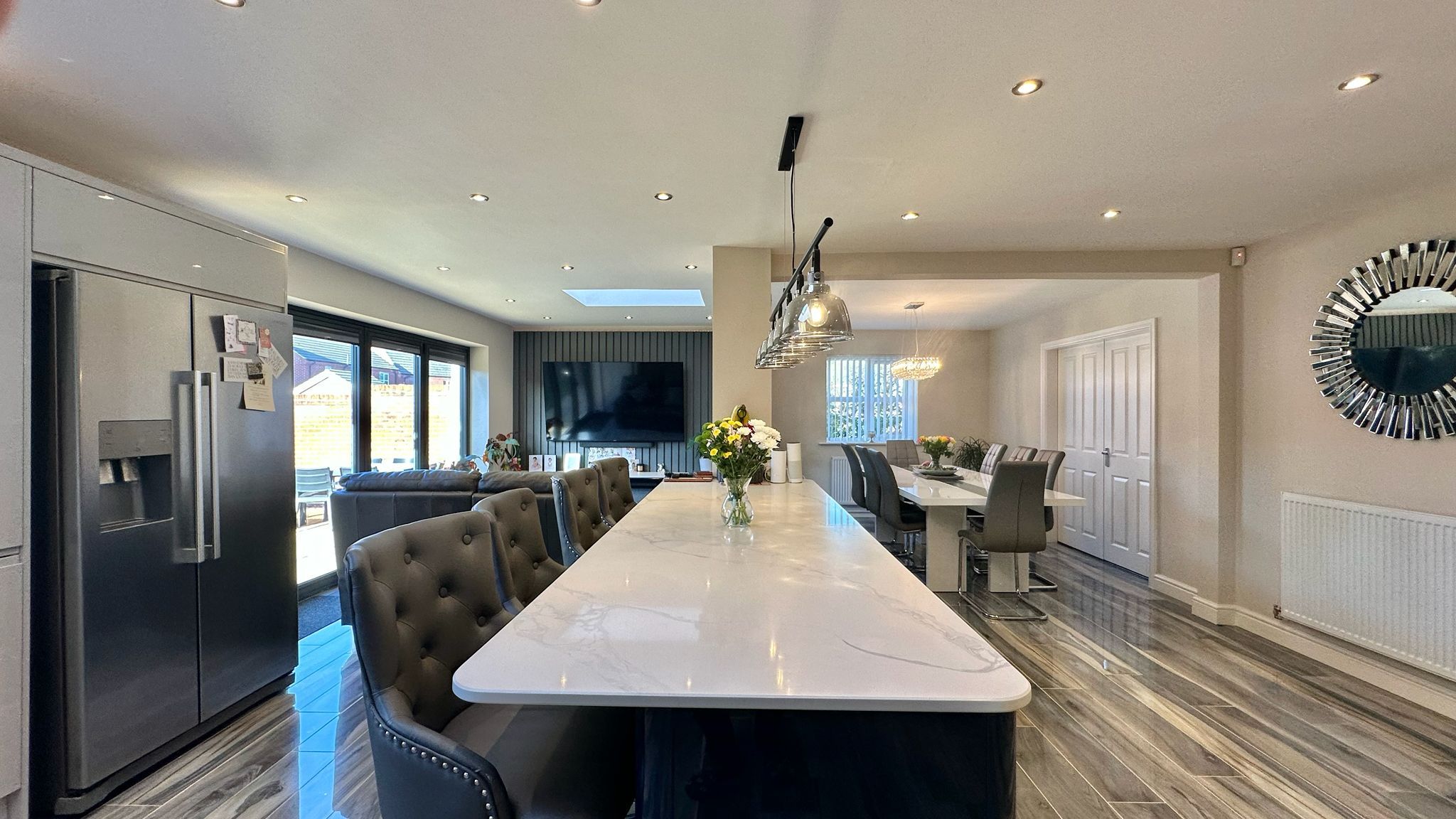 4 bedroom detached house For Sale in Coventry - Photograph 6.