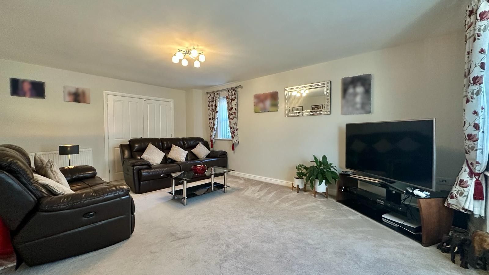 4 bedroom detached house For Sale in Coventry - Photograph 10.