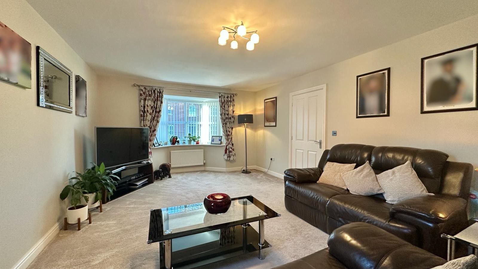 4 bedroom detached house For Sale in Coventry - Photograph 11.