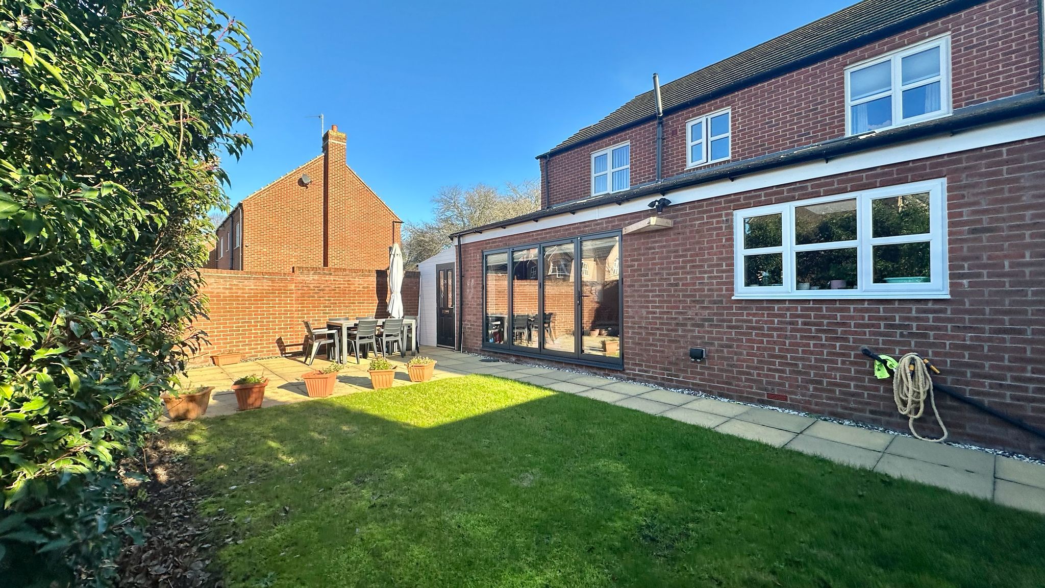 4 bedroom detached house For Sale in Coventry - Photograph 29.