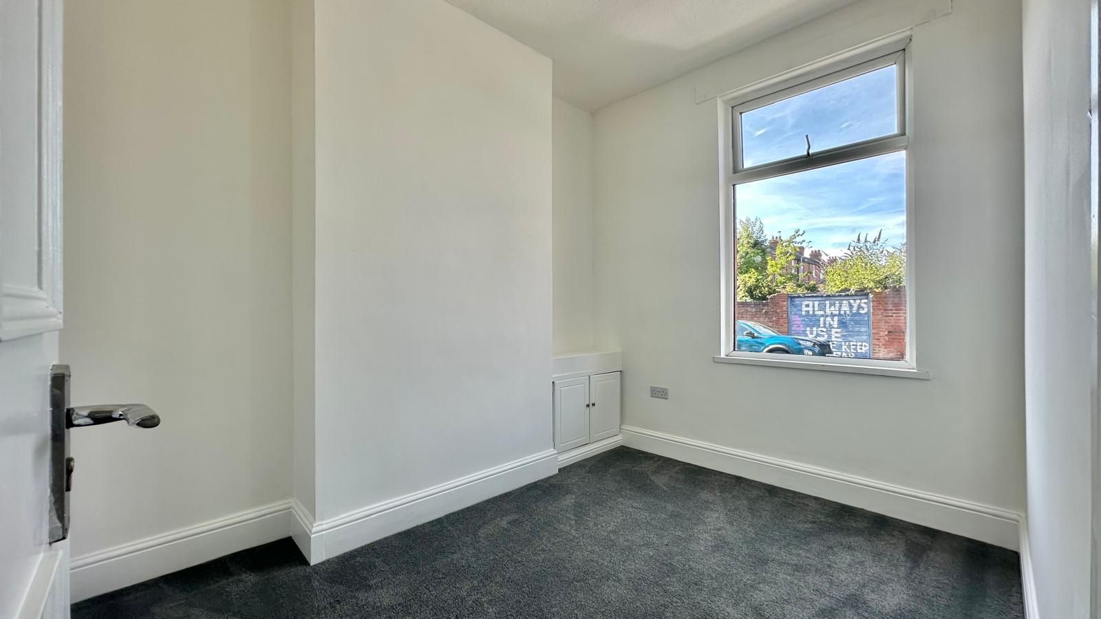 2 bedroom mid terraced house Let in Coventry - Photograph 10.
