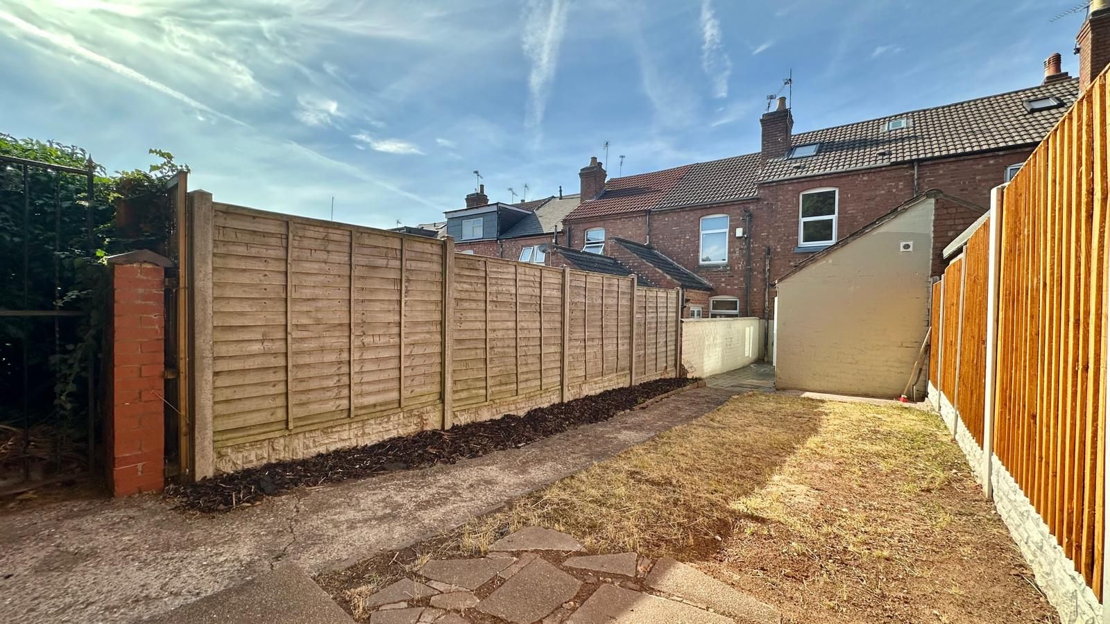 2 bedroom mid terraced house Let in Coventry - Photograph 16.