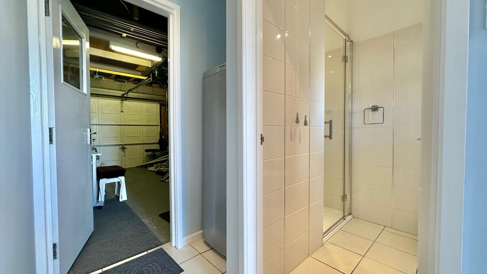 3 bedroom detached house Sold in Coventry - Photograph 11.