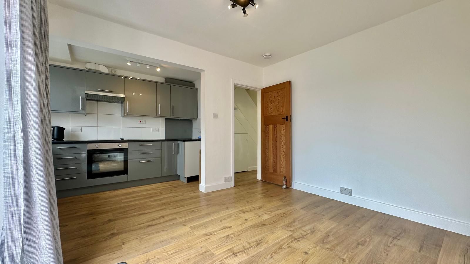 3 bedroom end terraced house SSTC in Coventry - Photograph 4.