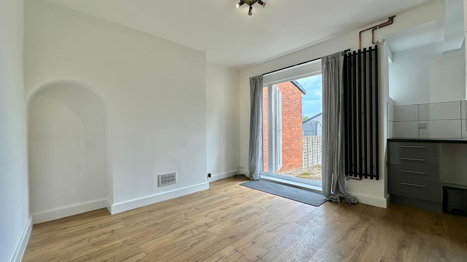 3 bedroom end terraced house SSTC in Coventry - Photograph 5.