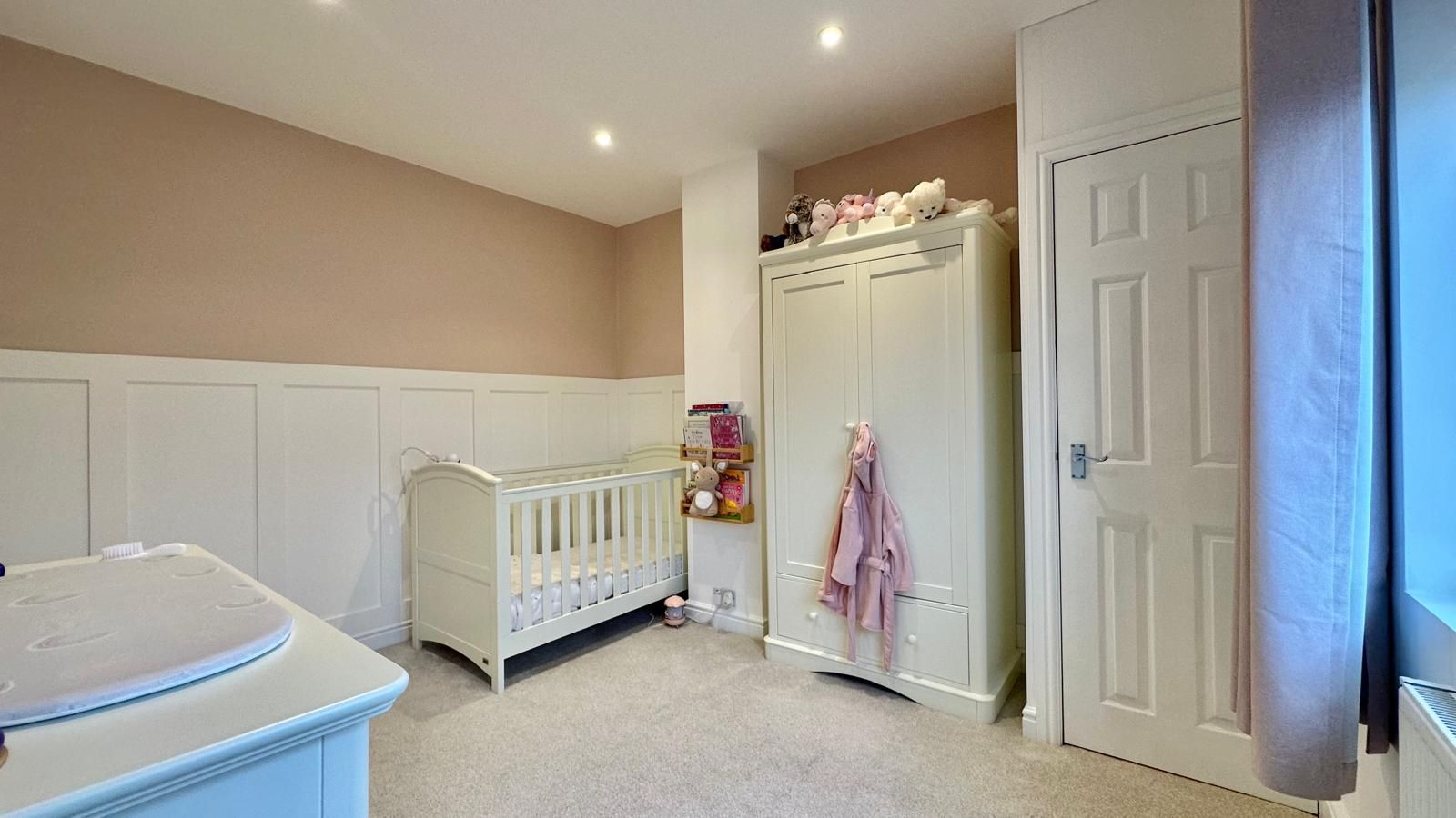 3 bedroom semi-detached house Sold in Coventry - Photograph 18.