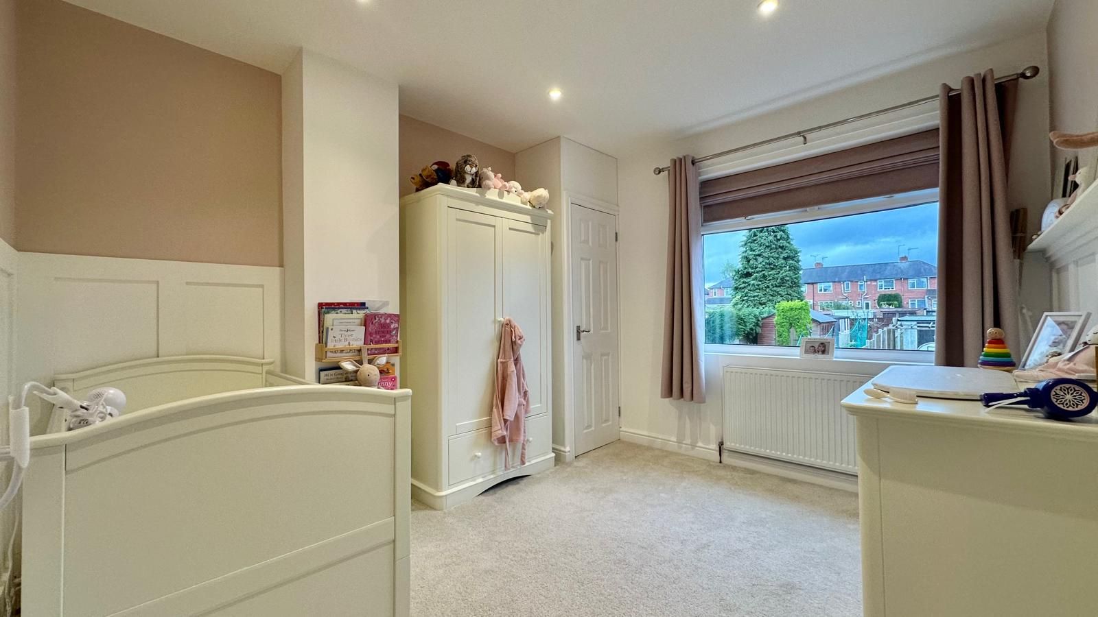 3 bedroom semi-detached house Sold in Coventry - Photograph 17.