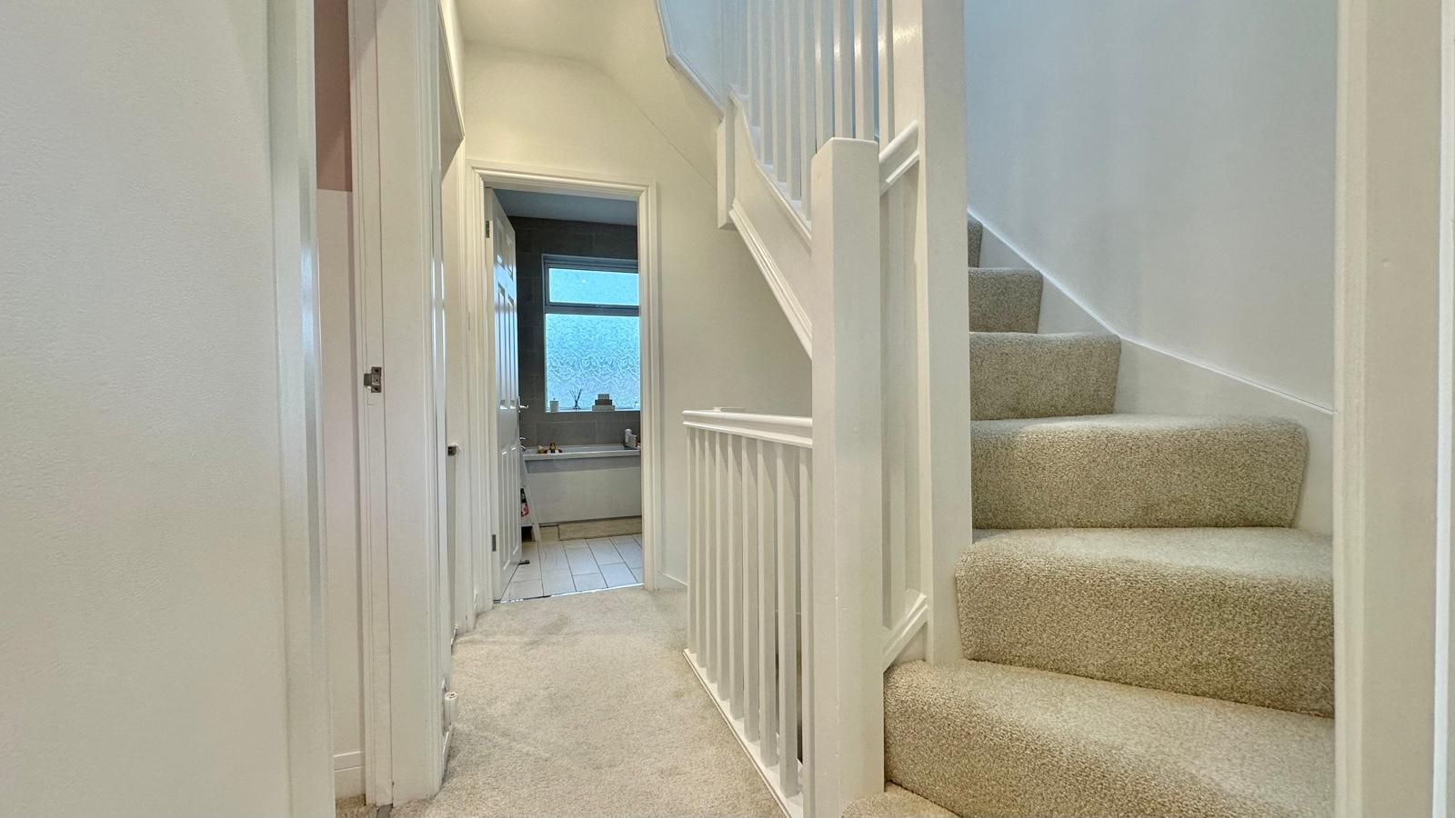 3 bedroom semi-detached house Sold in Coventry - Photograph 21.