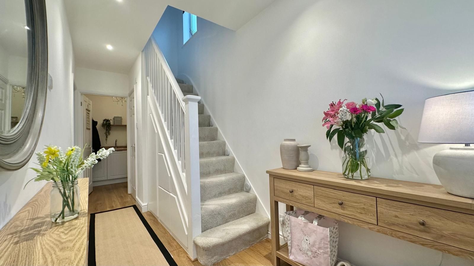 3 bedroom semi-detached house Sold in Coventry - Photograph 9.