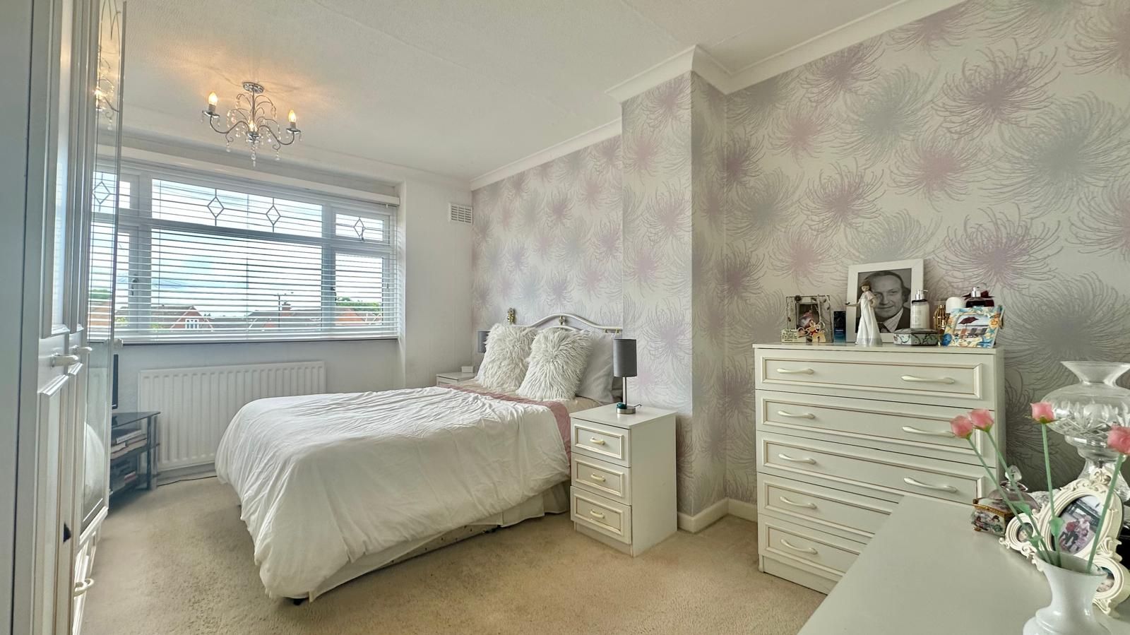 3 bedroom semi-detached house Sold in Coventry - Photograph 12.