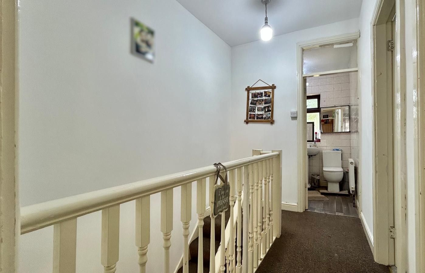 3 bedroom semi-detached house Sold in Coventry - Photograph 18.