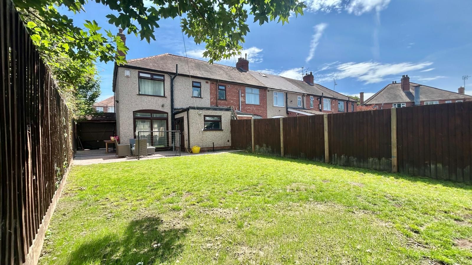 3 bedroom semi-detached house Sold in Coventry - Photograph 20.