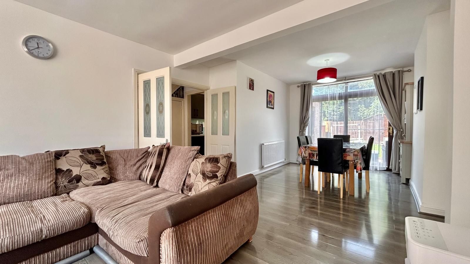 3 bedroom semi-detached house Sold in Coventry - Photograph 7.