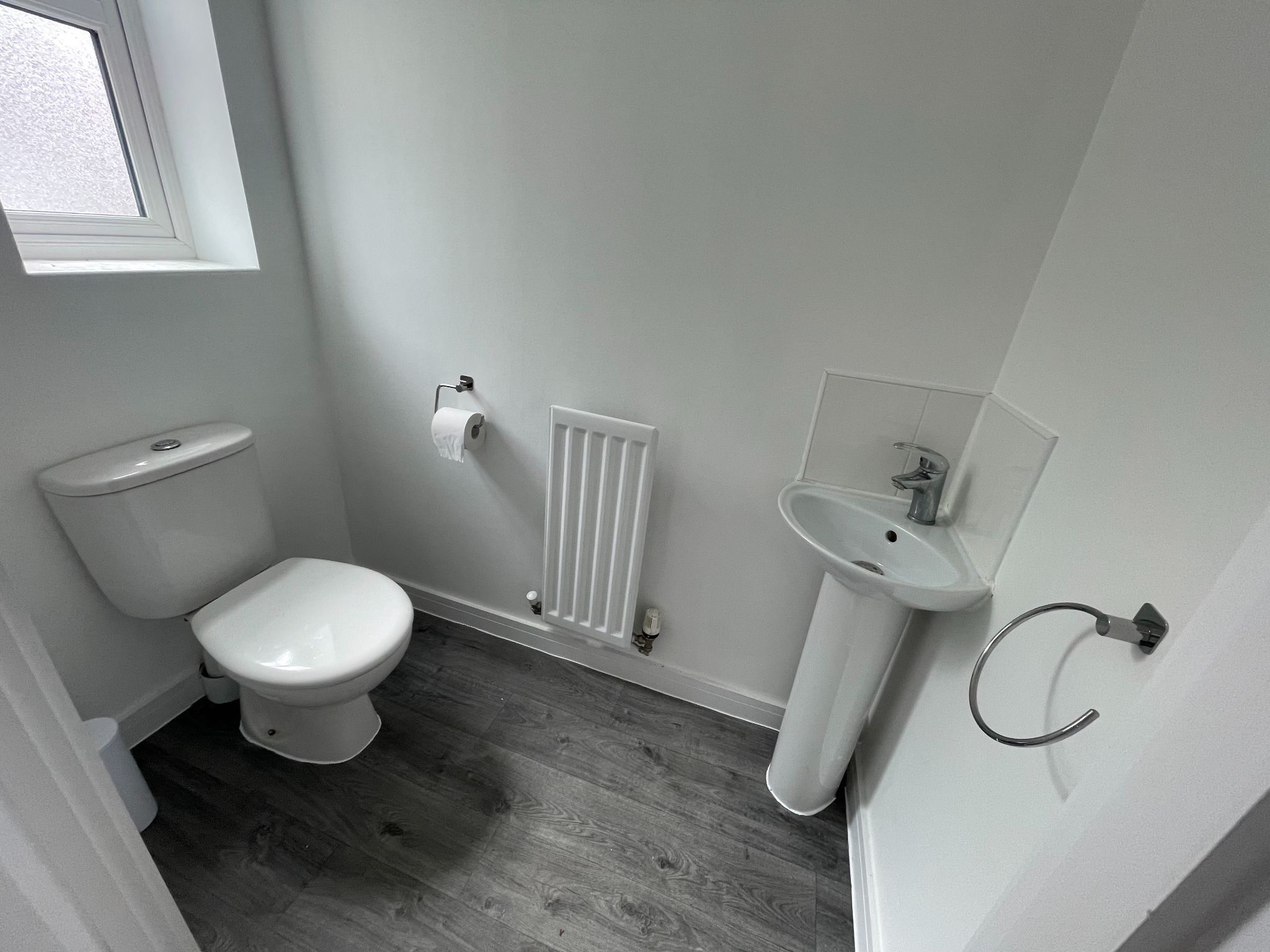 2 bedroom end terraced house Let in Coventry - Photograph 3.