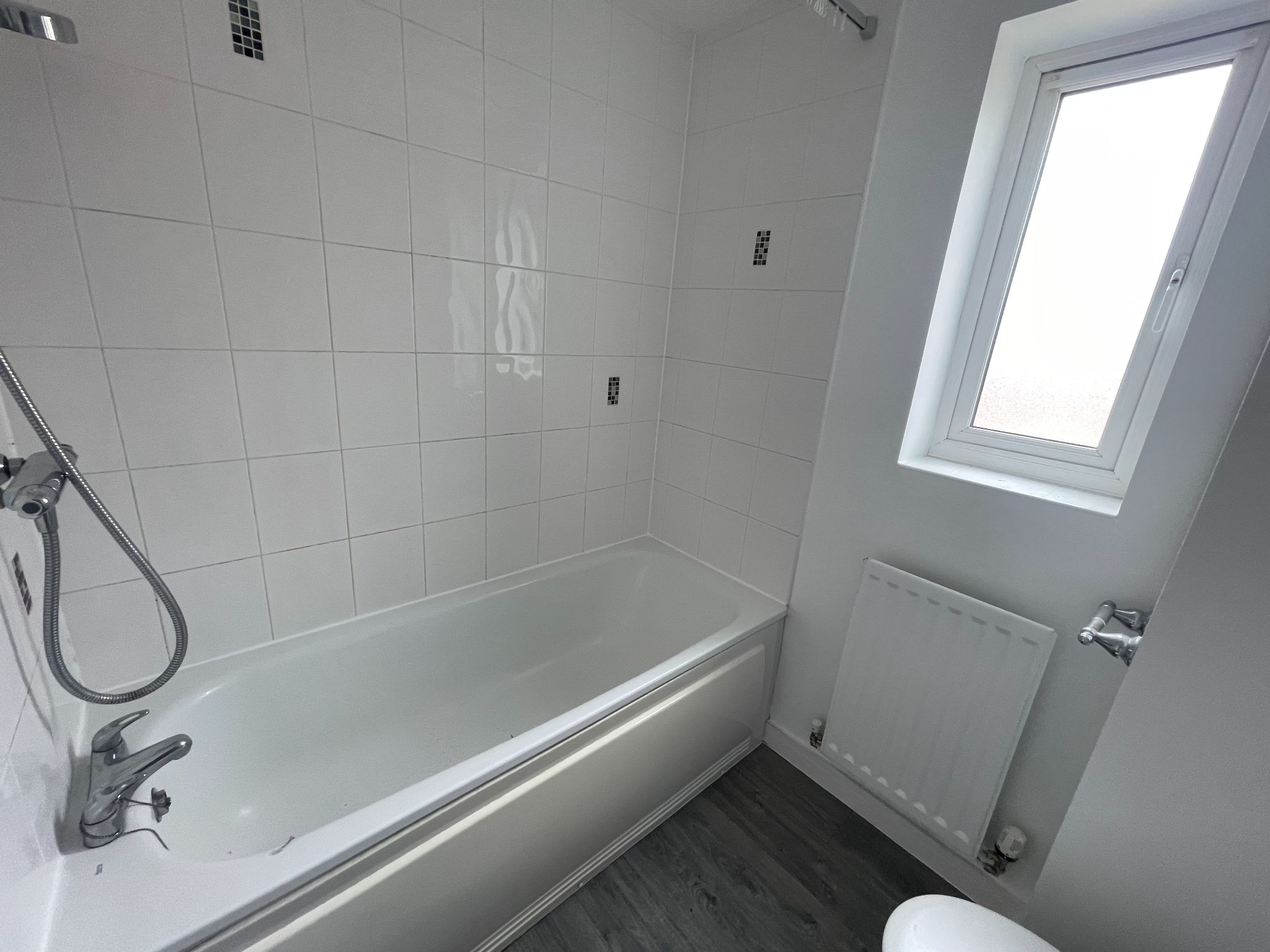 2 bedroom end terraced house Let in Coventry - Photograph 9.