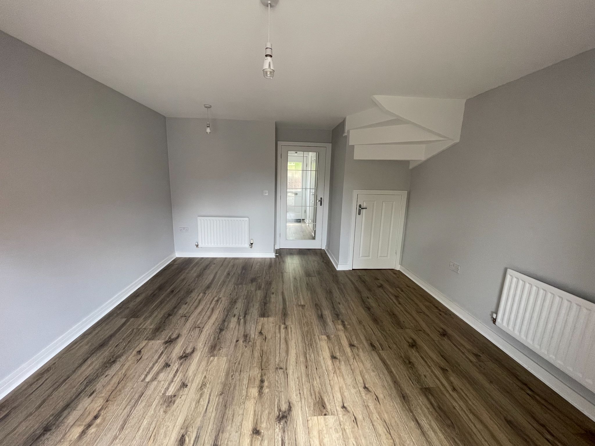2 bedroom end terraced house Let in Coventry - Photograph 4.