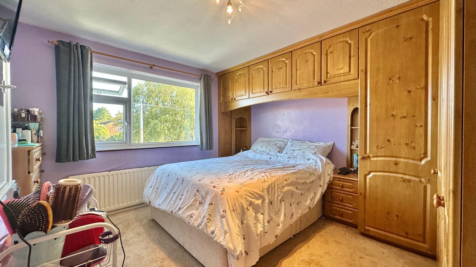 4 bedroom mid terraced house Sold in Coventry - Photograph 16.