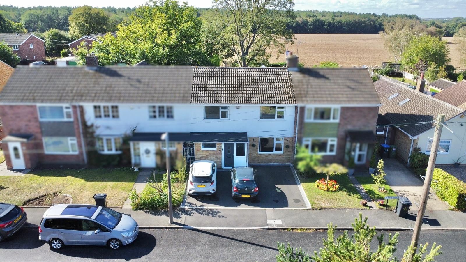 4 bedroom mid terraced house Sold in Coventry - Photograph 1.