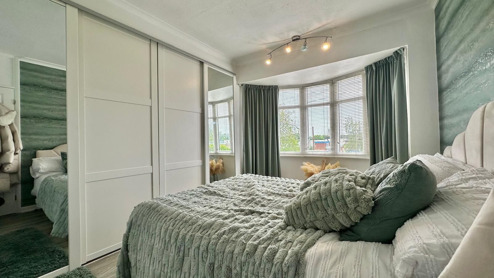 4 bedroom mid terraced house SSTC in Coventry - Photograph 11.