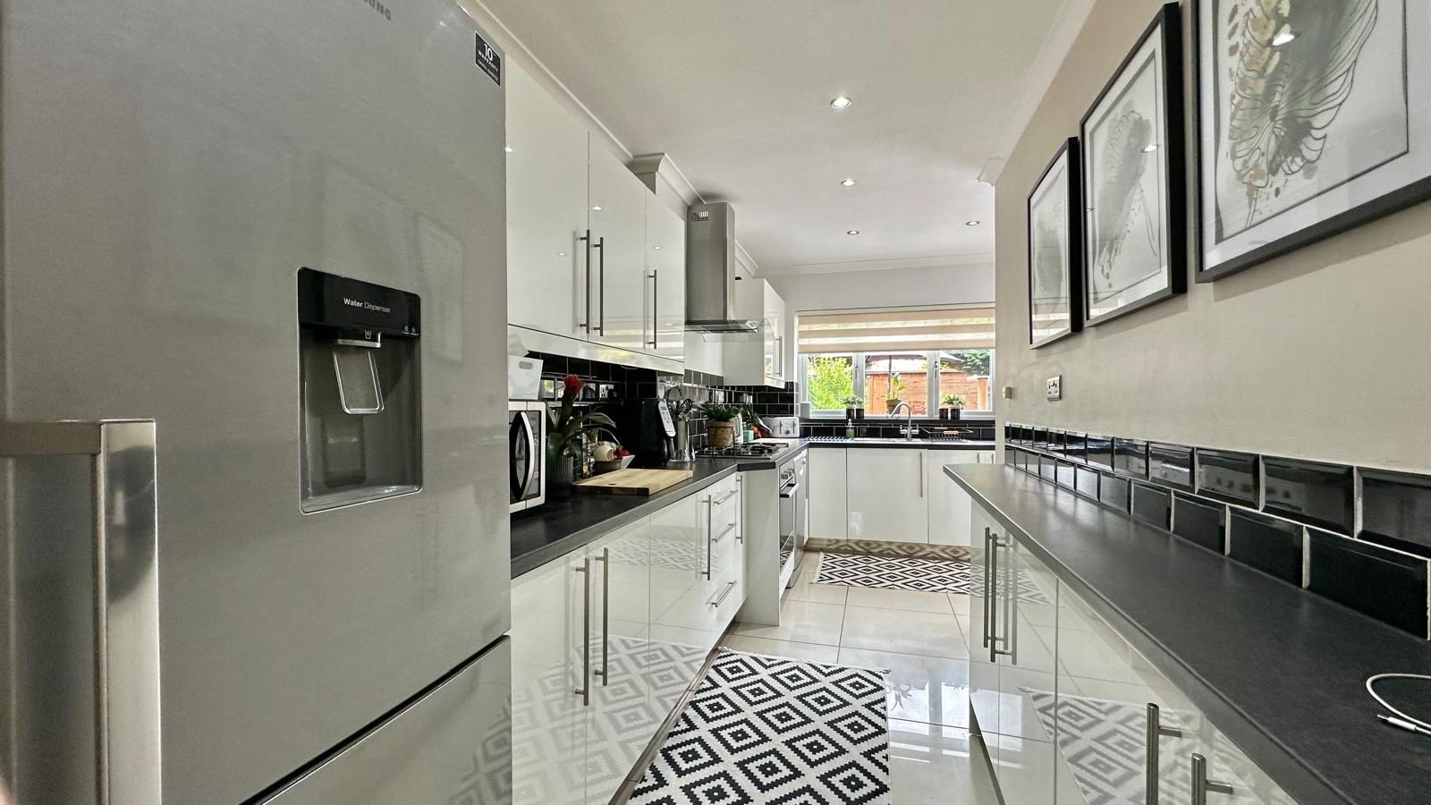 4 bedroom mid terraced house SSTC in Coventry - Photograph 4.