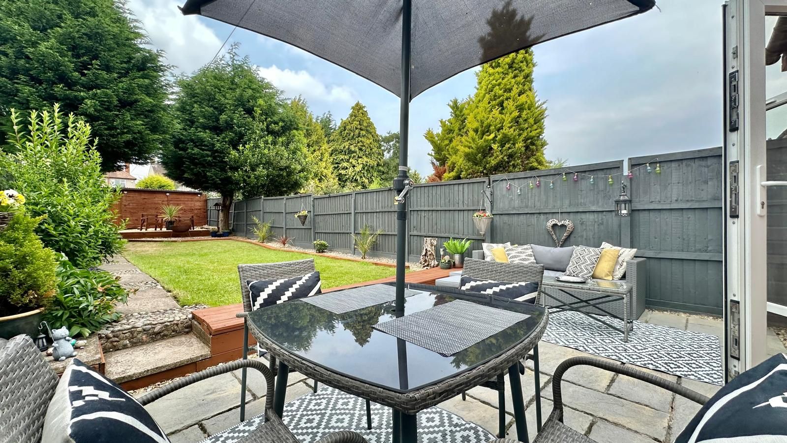 4 bedroom mid terraced house SSTC in Coventry - Photograph 2.