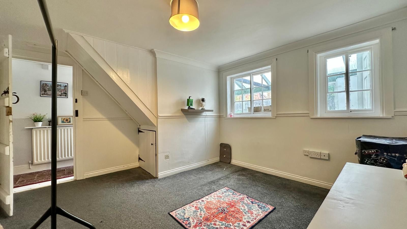 4 bedroom cottage house Sold in Coventry - Photograph 8.