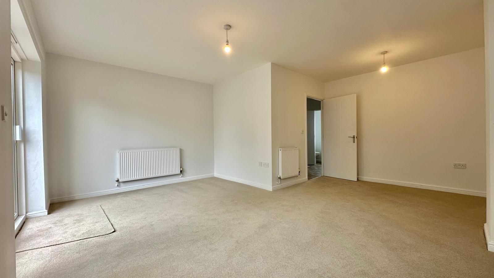 3 bedroom end terraced house Sold in Coventry - Photograph 2.