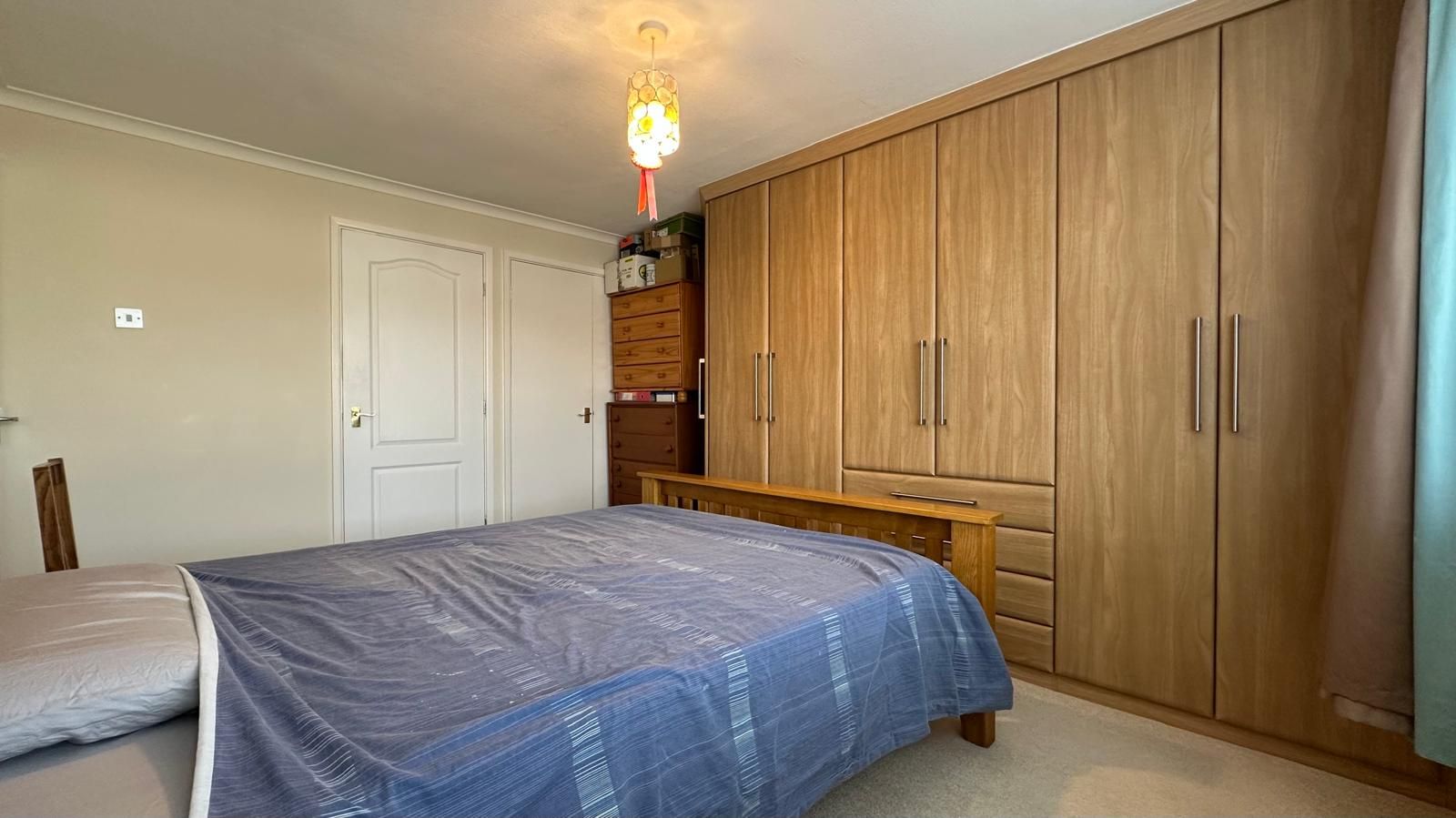 2 bedroom semi-detached bungalow SSTC in Coventry - Photograph 9.