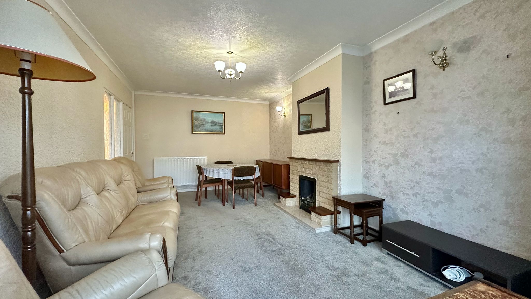 2 bedroom semi-detached bungalow For Sale in Coventry - Photograph 6.