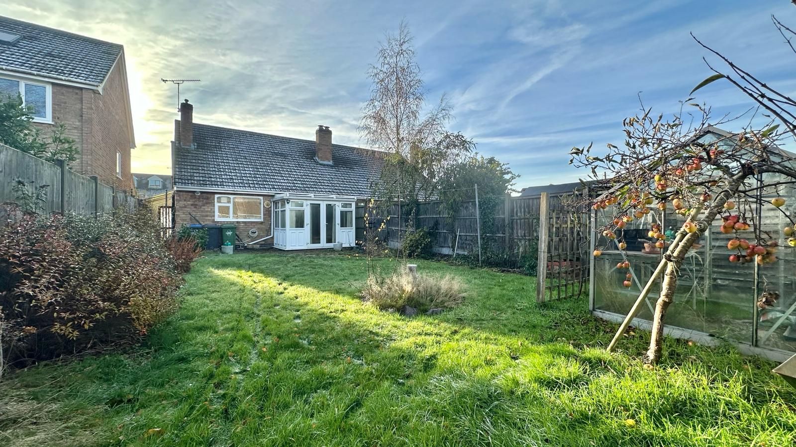 2 bedroom semi-detached bungalow For Sale in Coventry - Photograph 2.