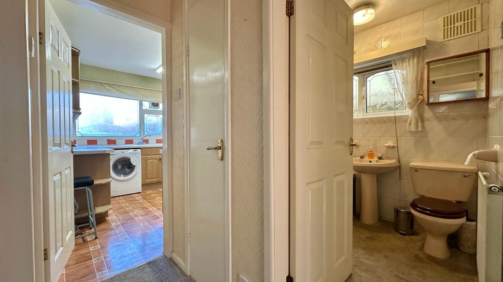 2 bedroom semi-detached bungalow For Sale in Coventry - Photograph 12.