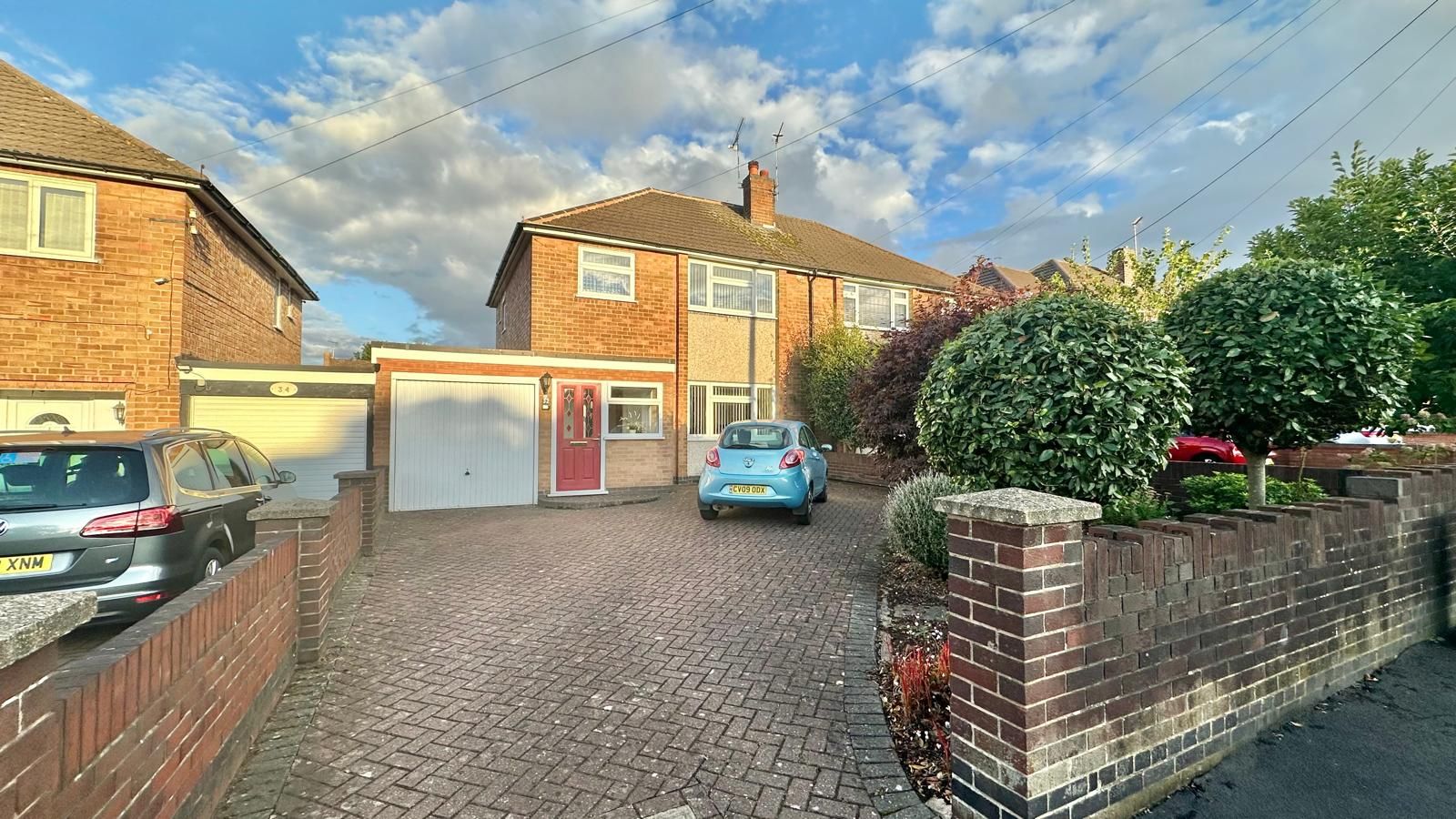 3 bedroom semi-detached house Sold in Coventry - Photograph 1.