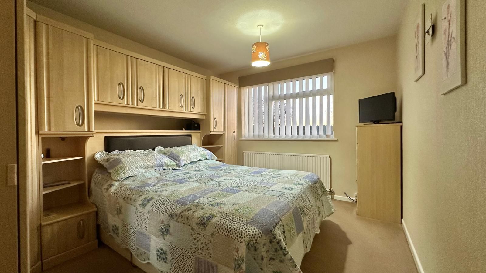 3 bedroom mid terraced house SSTC in Coventry - Photograph 9.