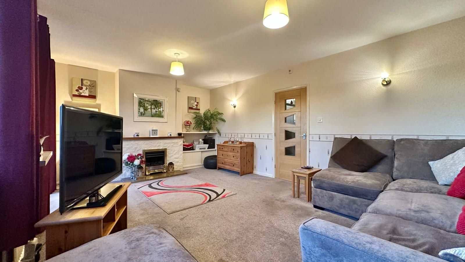 3 bedroom mid terraced house SSTC in Coventry - Photograph 3.