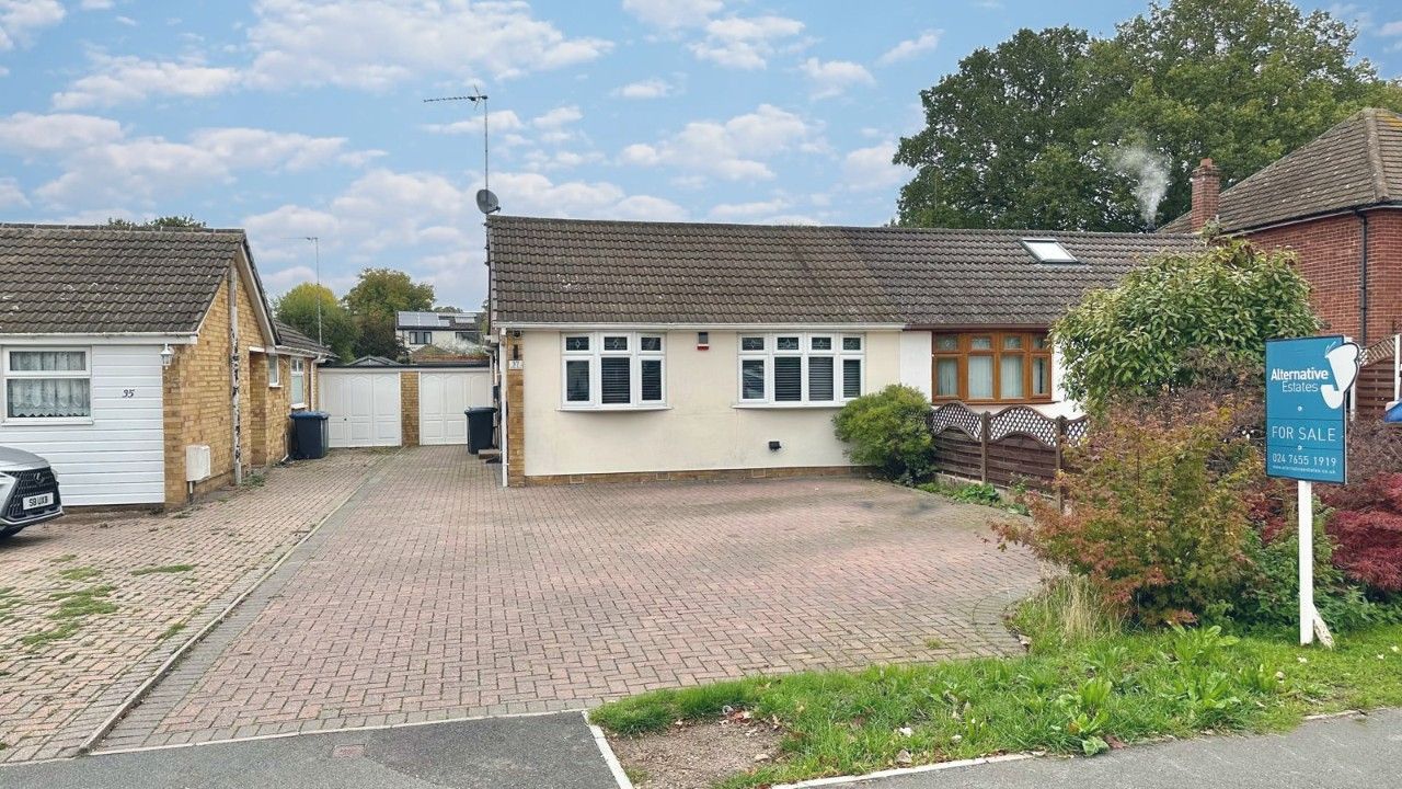2 bedroom semi-detached bungalow For Sale in Coventry - Property photograph.
