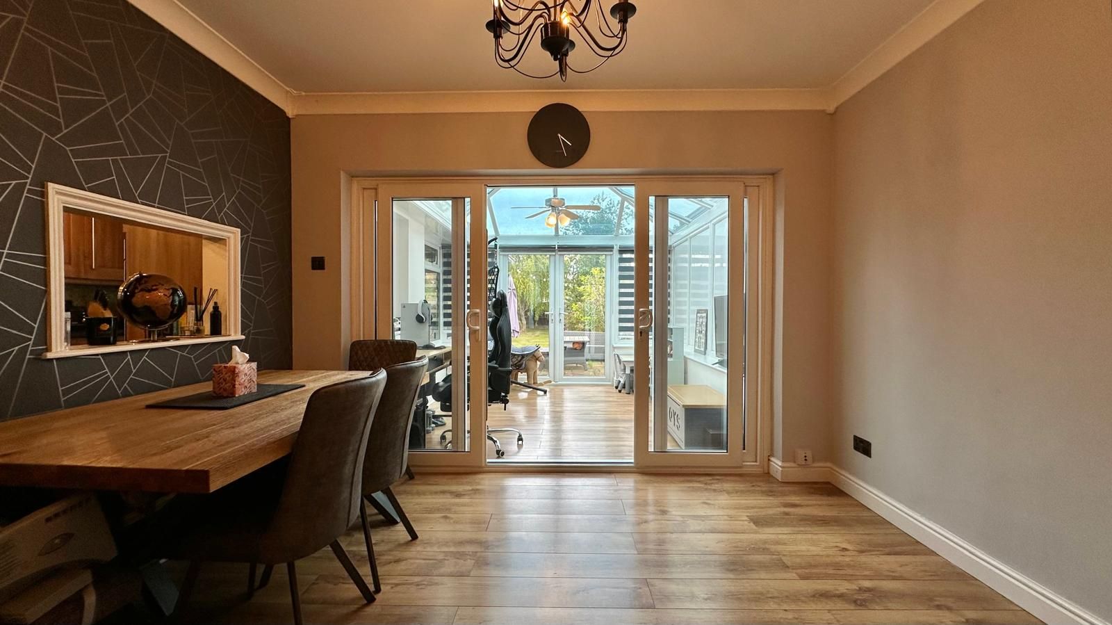 2 bedroom semi-detached bungalow For Sale in Coventry - Photograph 8.