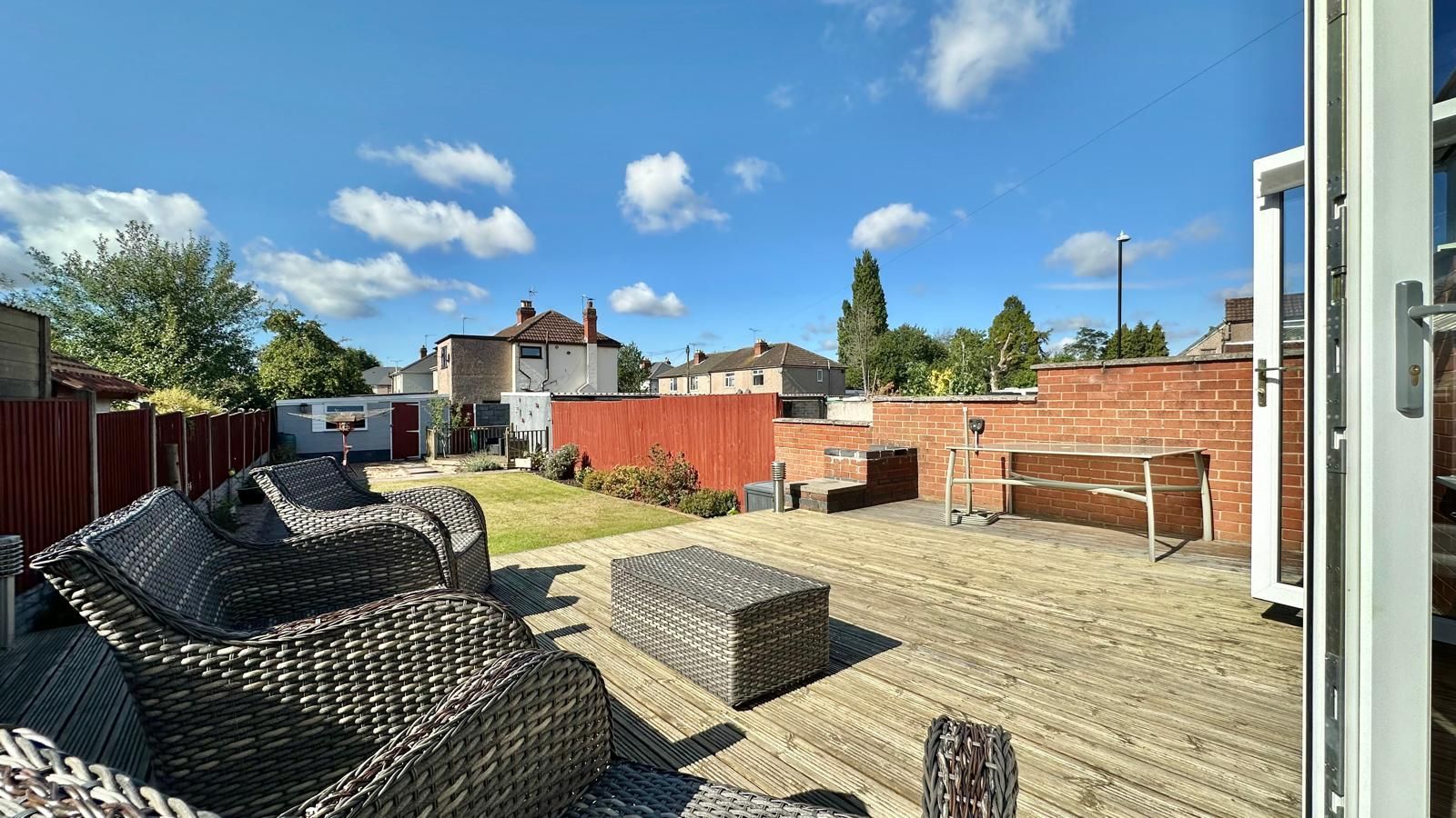 3 bedroom semi-detached house Sold in Coventry - Photograph 22.