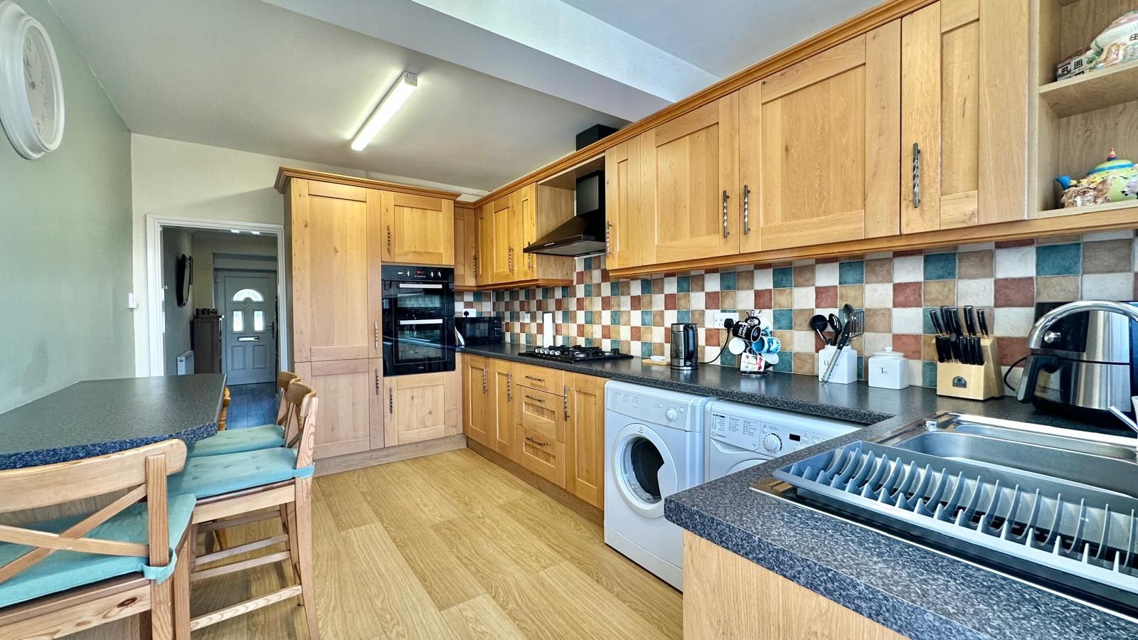 3 bedroom semi-detached house Sold in Coventry - Photograph 7.
