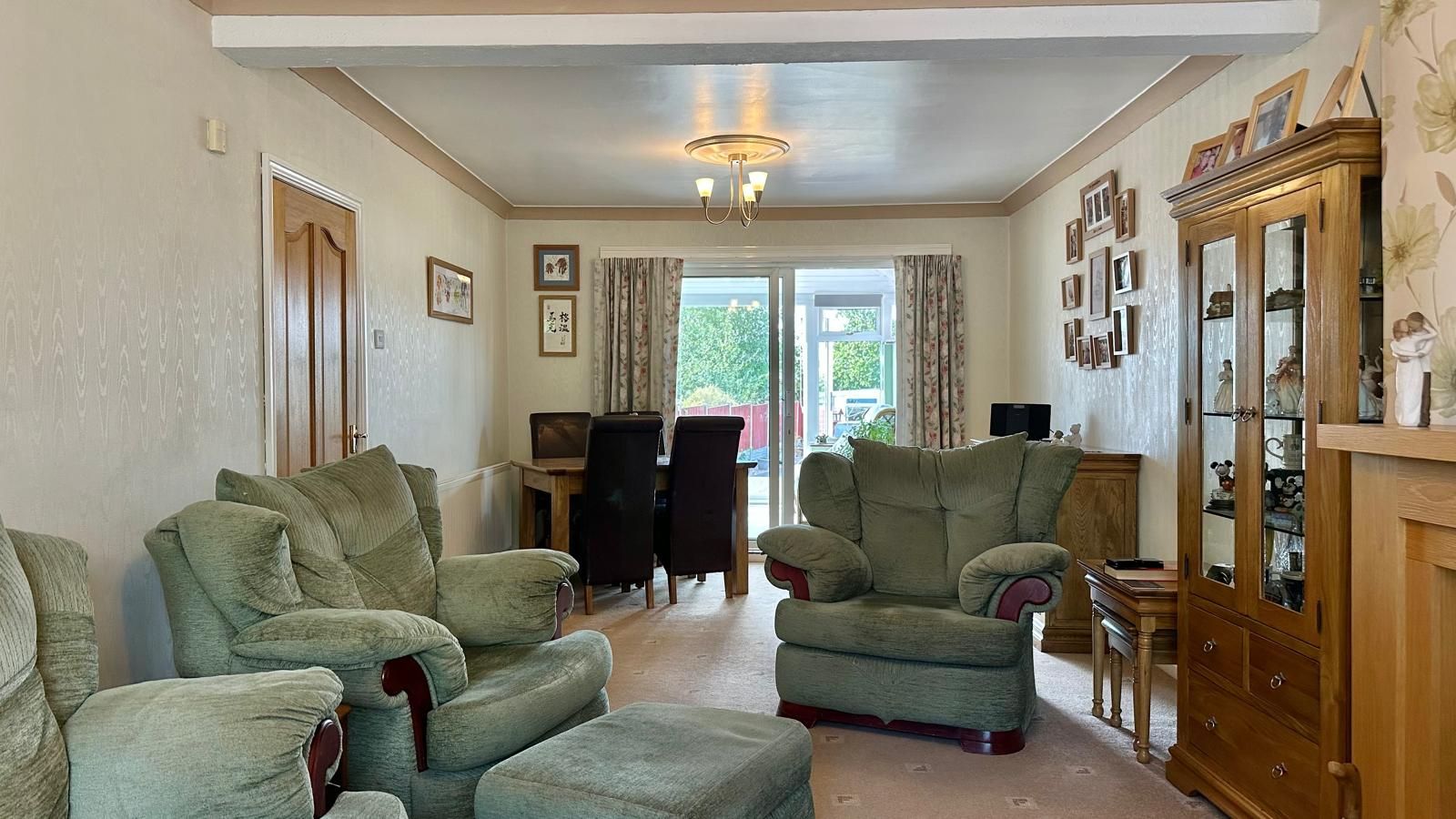 3 bedroom semi-detached house Sold in Coventry - Photograph 10.