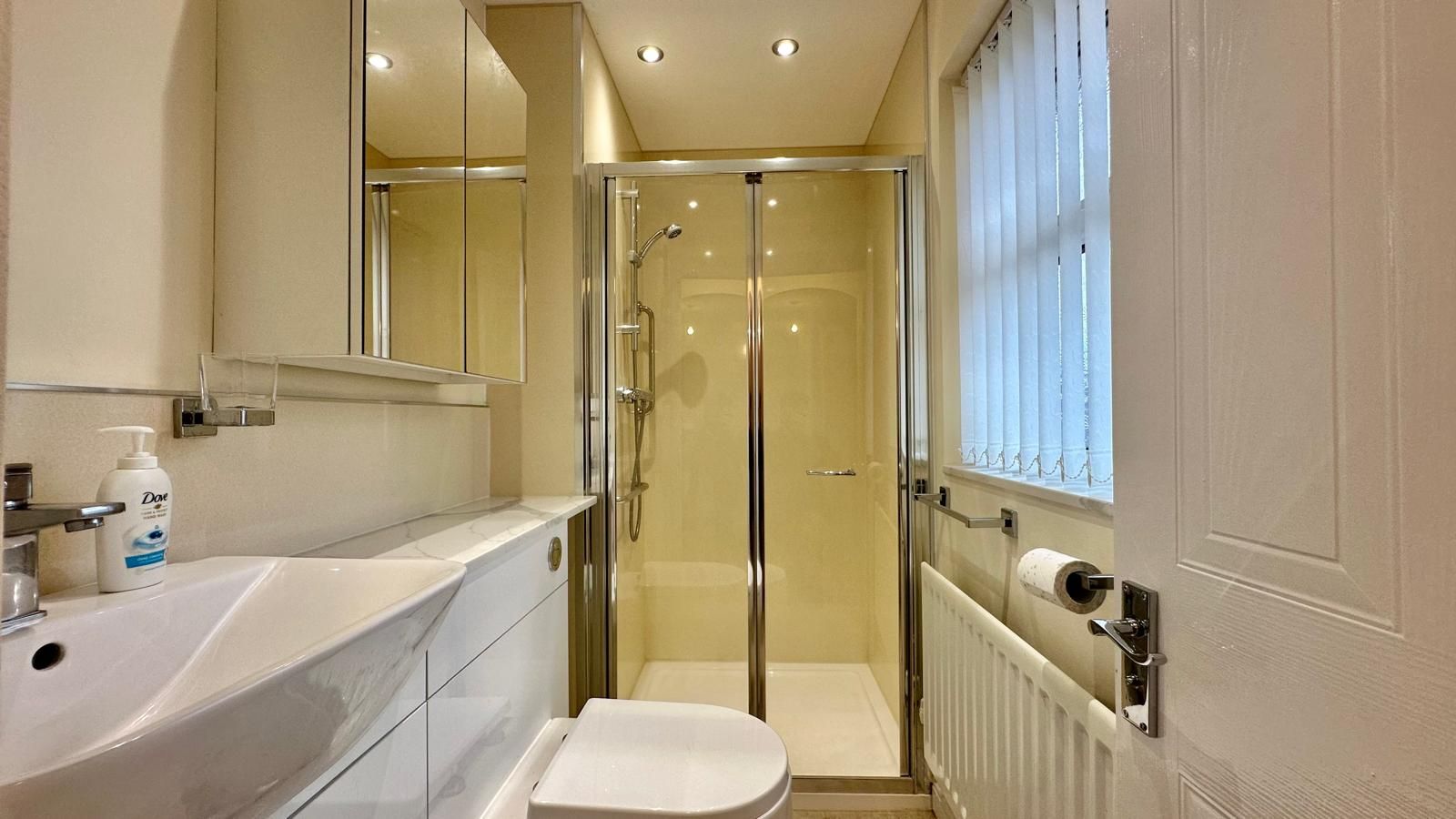 3 bedroom end terraced house Sold in Coventry - Photograph 15.