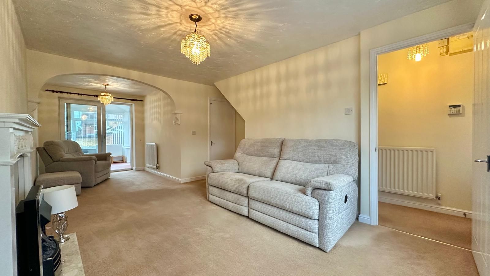 3 bedroom end terraced house Sold in Coventry - Photograph 3.